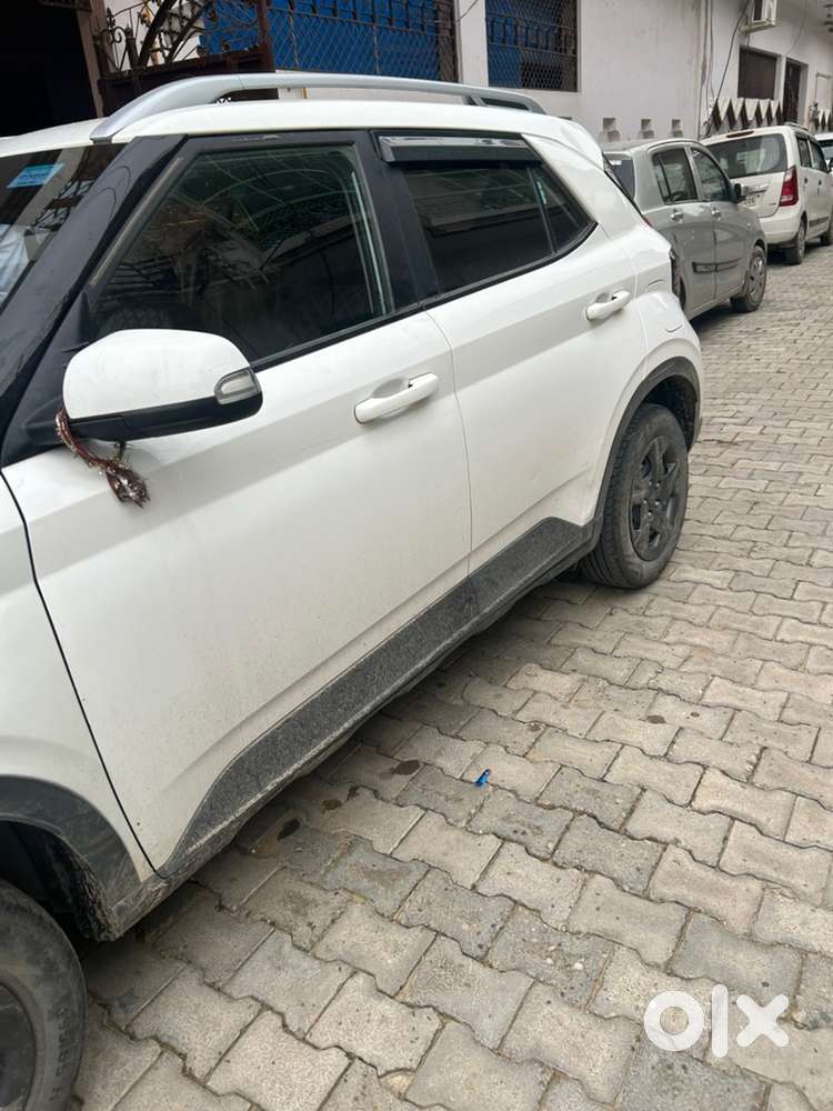 Hyundai Venue 1.2 Petrol Manual 2023