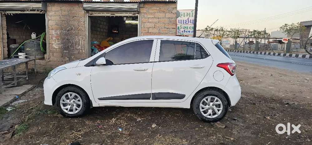 I10 , 2017 , 1 Key, 4 Tayer New , Full Condition ,