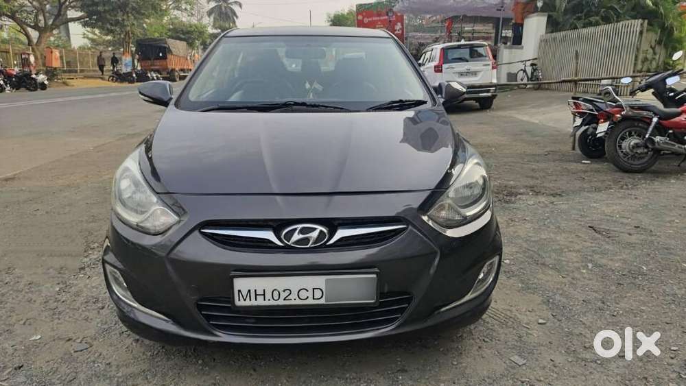Hyundai Verna Fluidic 1.6 Vtvt Sx Automatic, 2011, Petrol