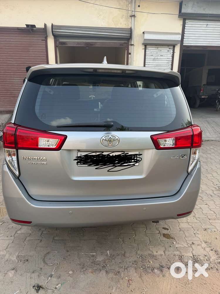 Toyota Innova Crysta 2017 Diesel Manual