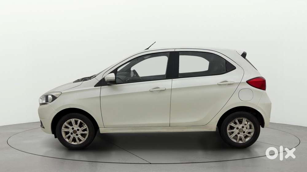 Tata Tiago 1.2 Revotron Xz, 2017, Petrol