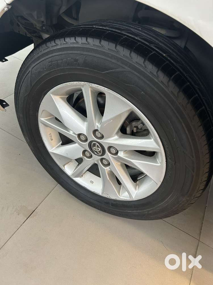 Toyota Innova Crysta 2.4 G Mt 7 Str, 2017, Diesel