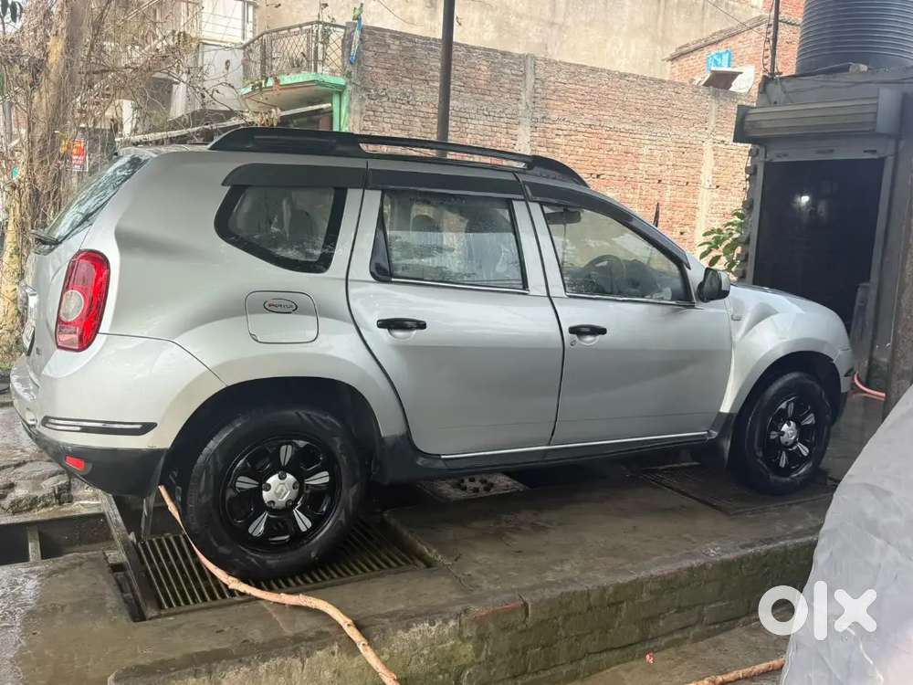 Renault Duster Petrol Manual 2014