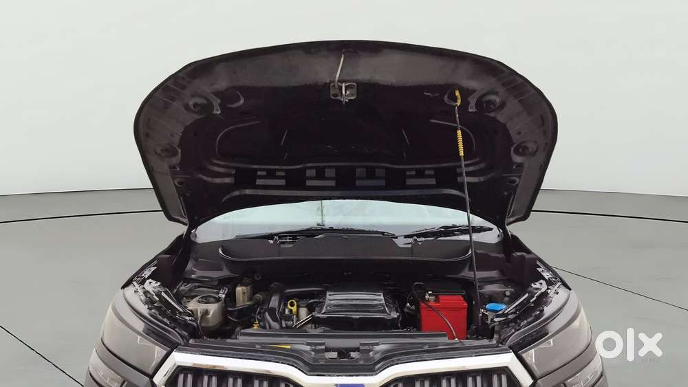 Skoda Kushaq 1.0 Tsi Active, 2022, Petrol