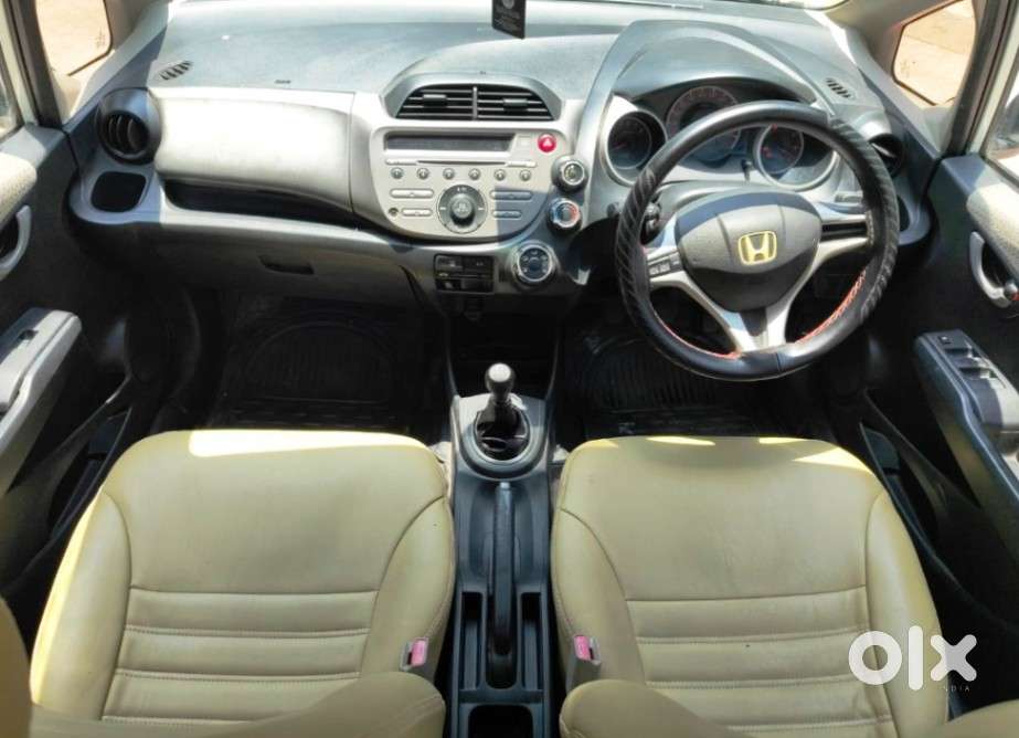 Honda Jazz V Mt Privilege, 2011, Petrol