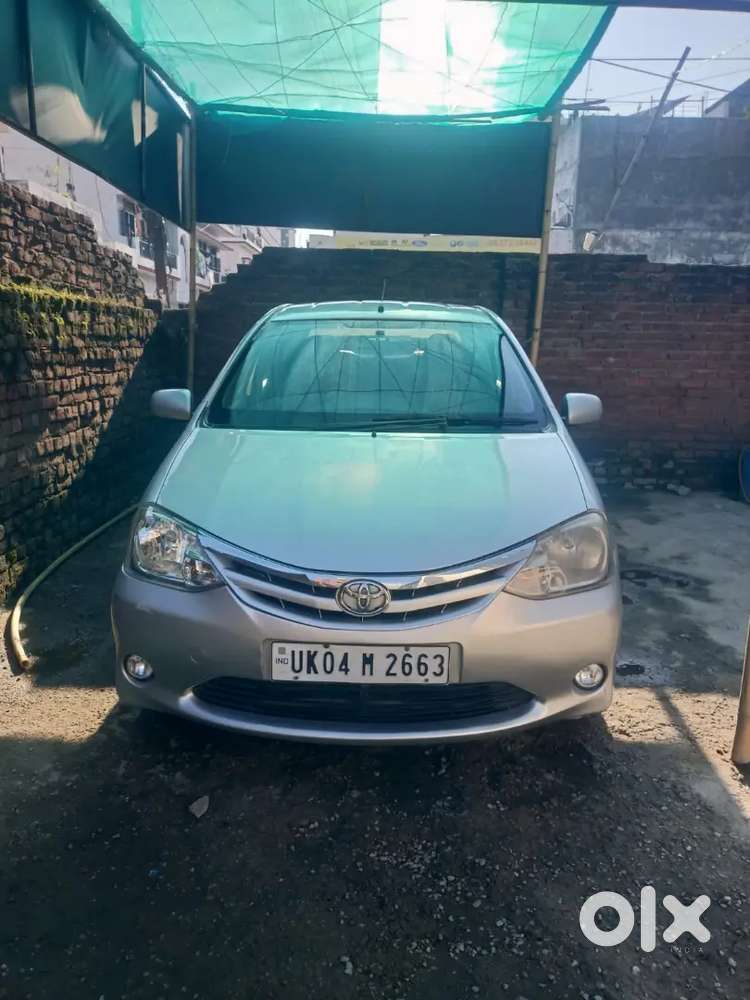 Toyota Etios Liva D 2012