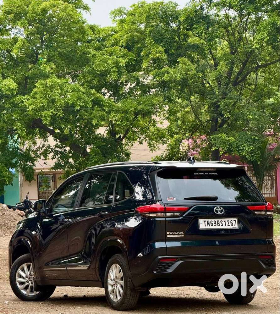 Toyota Innova Hycross 2.0 Gx 8 Str, 2023, Petrol