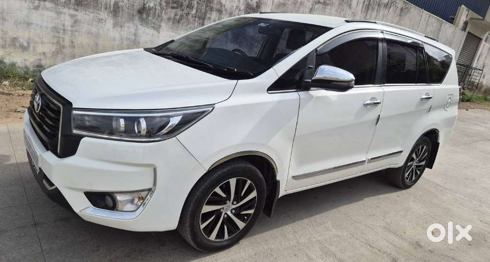 Toyota Innova Crysta 2.4 Z 7 Str, 2023, Diesel