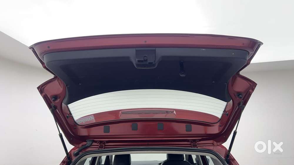 Volkswagen Taigun Topline 1.0 Tsi At (electric Seats), 2021, Petrol