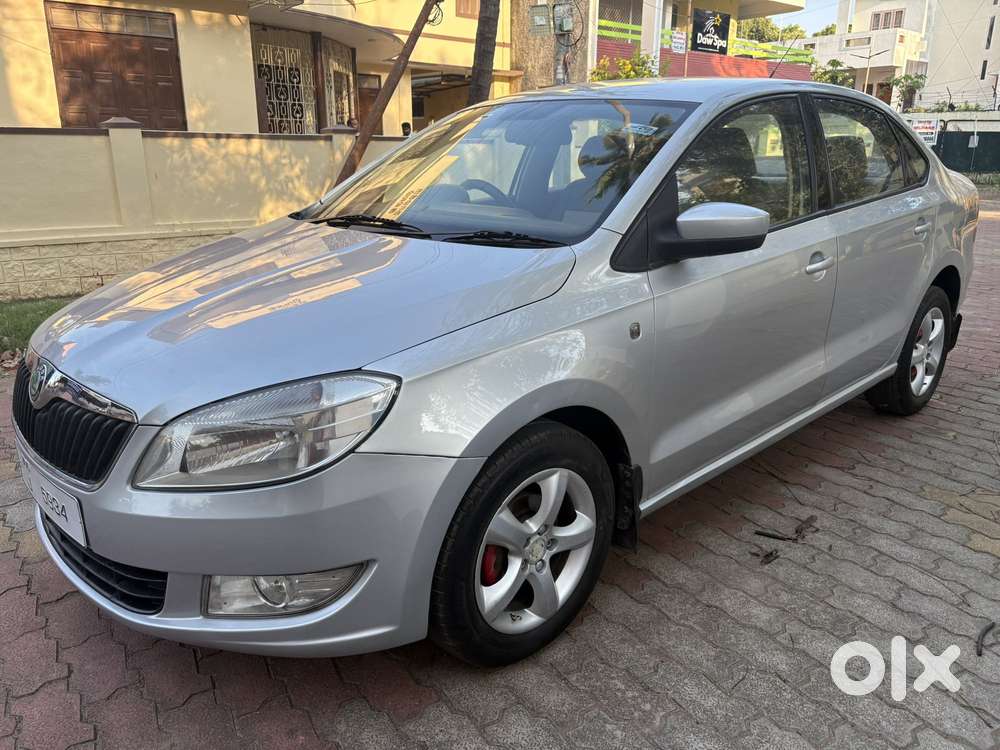 Skoda Rapid Elegance 1.6 Tdi Cr Manual, 2012, Diesel