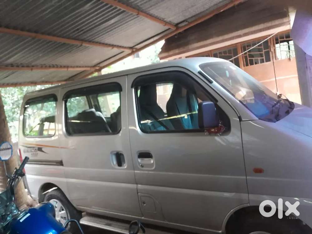 Maruti Suzuki Eeco 2025 Petrol 1462 Km Driven