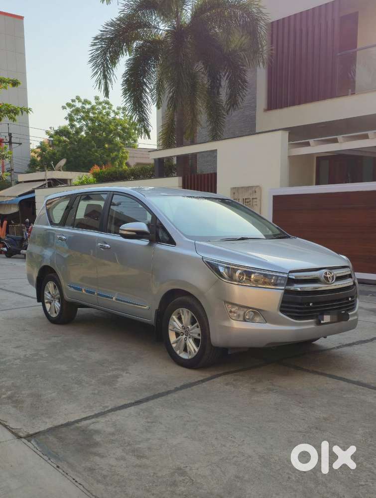 Toyota Innova Crysta 2.4 V 8 Str, 2017, Diesel