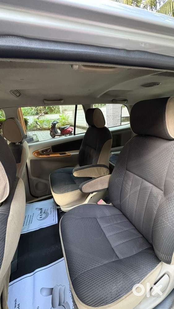 Toyota Innova Diesel 2011