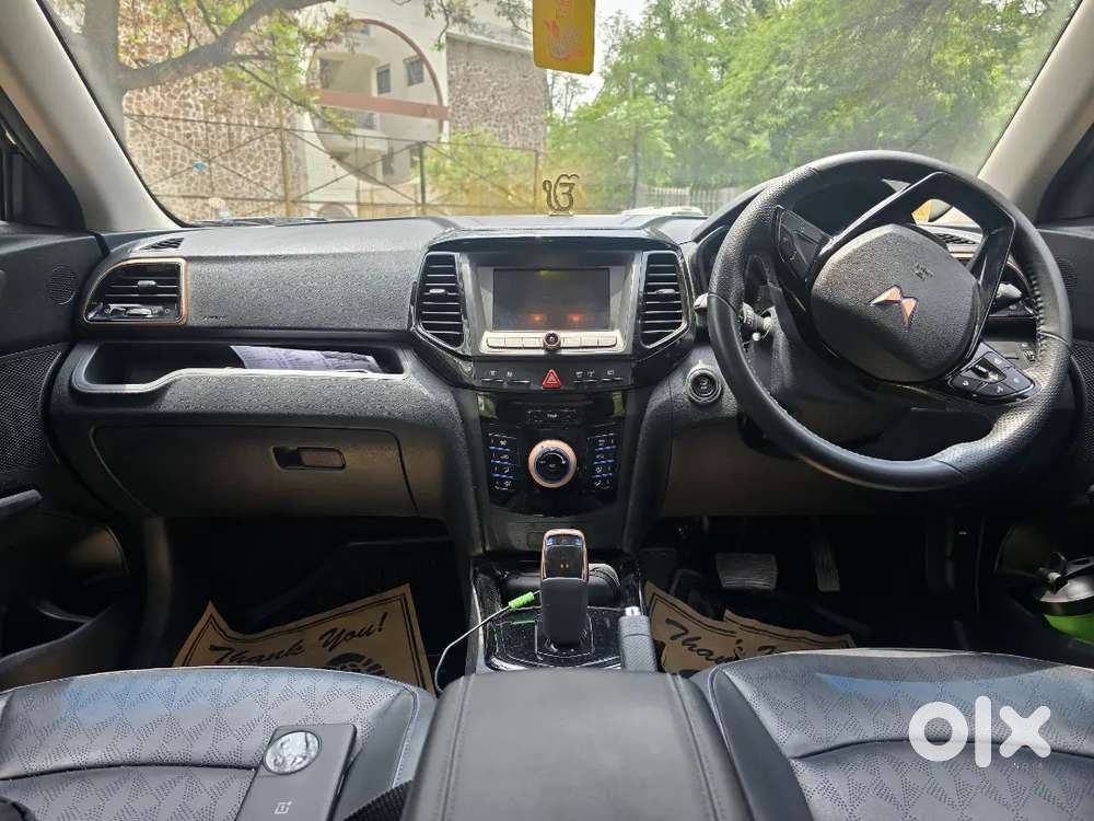 Xuv 400 Ev Black Colour