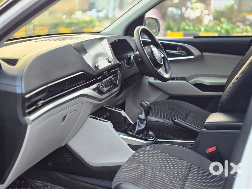 Kia Carens 1.5 Prestige 7 Str, 2023, Petrol