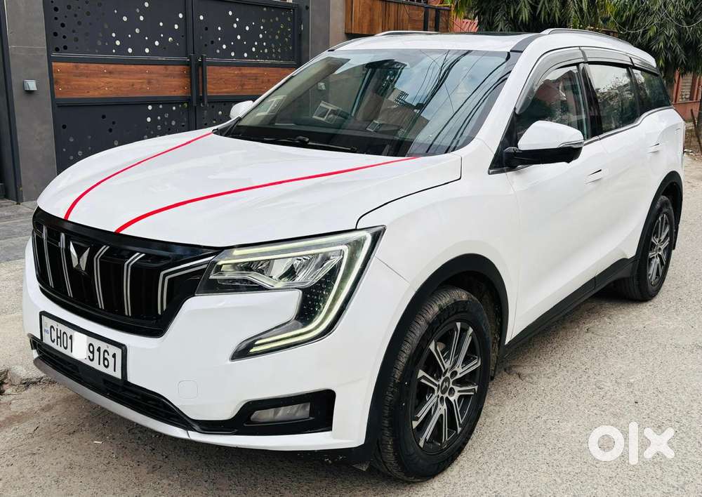 Mahindra Xuv700 2.0 Ax 7 Petrol At Luxury Pack Str, 2022, Petrol