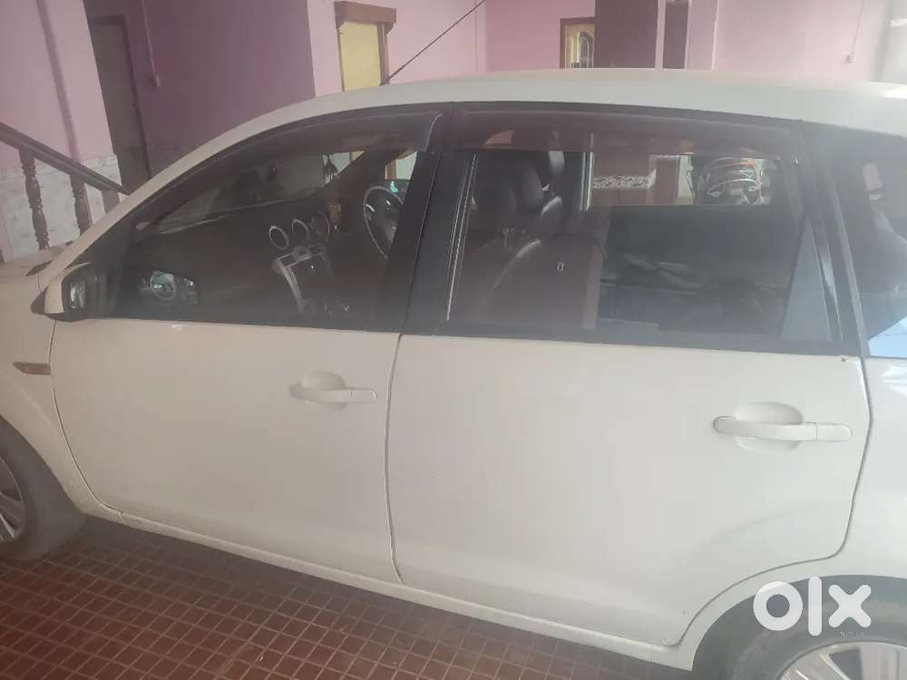 Ford Figo Petrol Manual 2011
