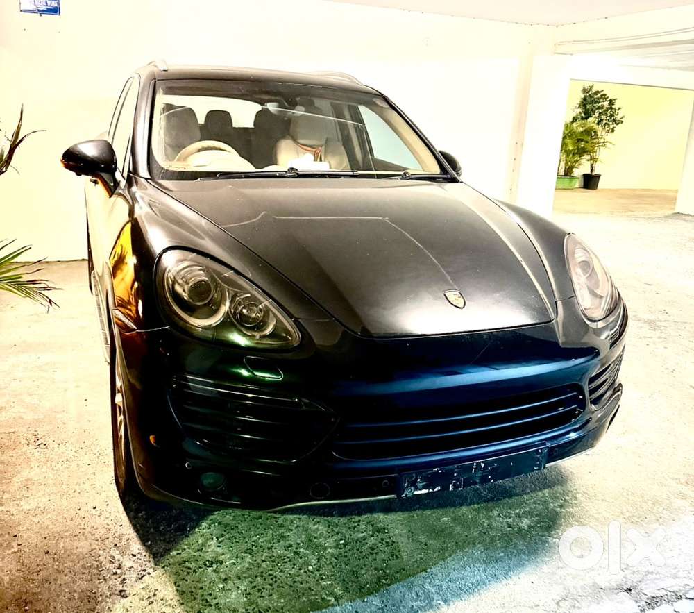 Porsche Cayenne 2012 Diesel 95000 Km Driven