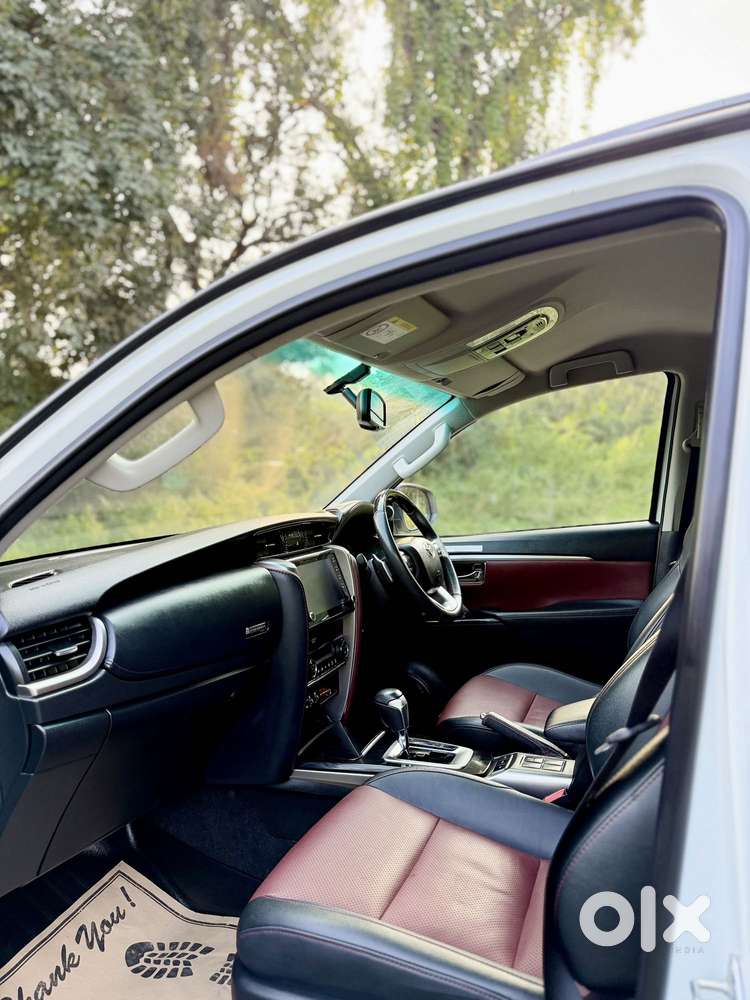 Toyota Fortuner Legender 4x2 At 2.8, 2025, Diesel