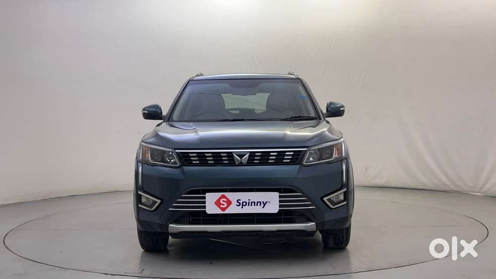 Mahindra Xuv300 1.2 W8 (o) Amt Petrol, 2022, Petrol
