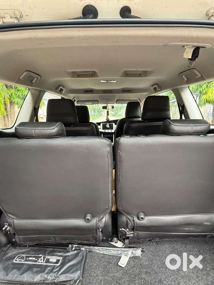 Toyota Innova Crysta [2020-ongoing] 2.7 Gx At 7 Str, 2022, Petrol