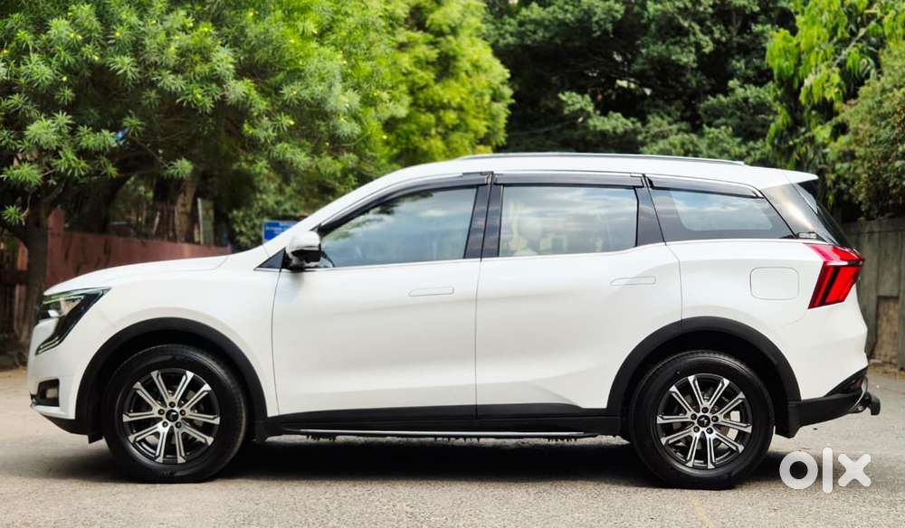 Mahindra Xuv700 2.0 Ax 7 Petrol At Luxury Pack Str, 2025, Petrol