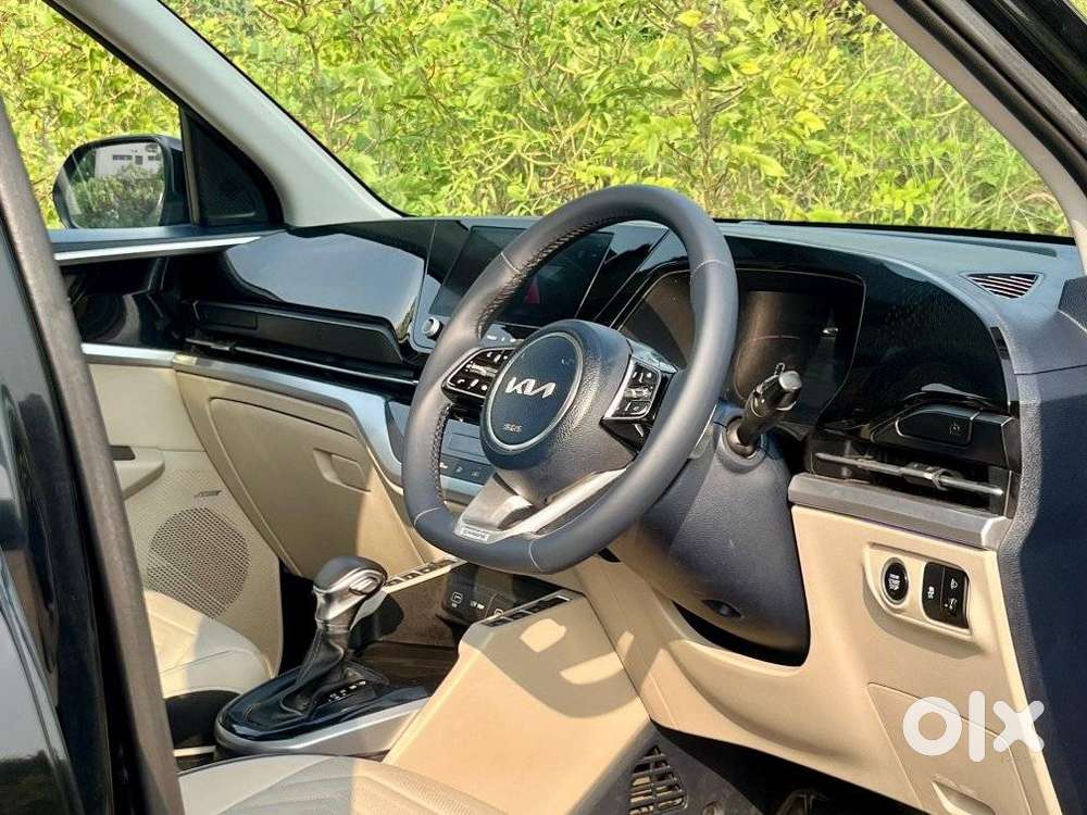 Kia Carens 1.5 Luxury Plus Turbo Dct 7 Str, 2022, Petrol