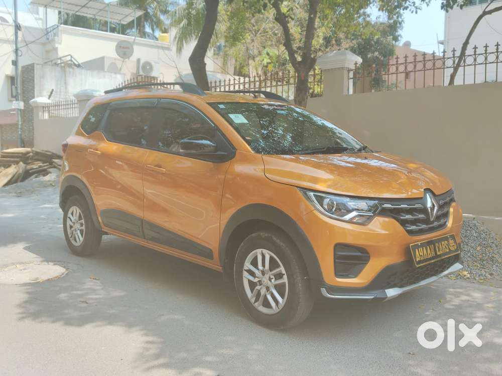 Renault Triber Rxt, 2022, Petrol