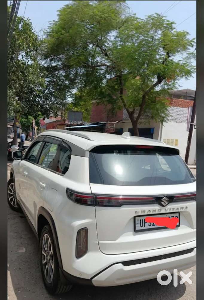 Maruti Suzuki Grand Vitara 5 Seater 2024 Petrol Well Maintained