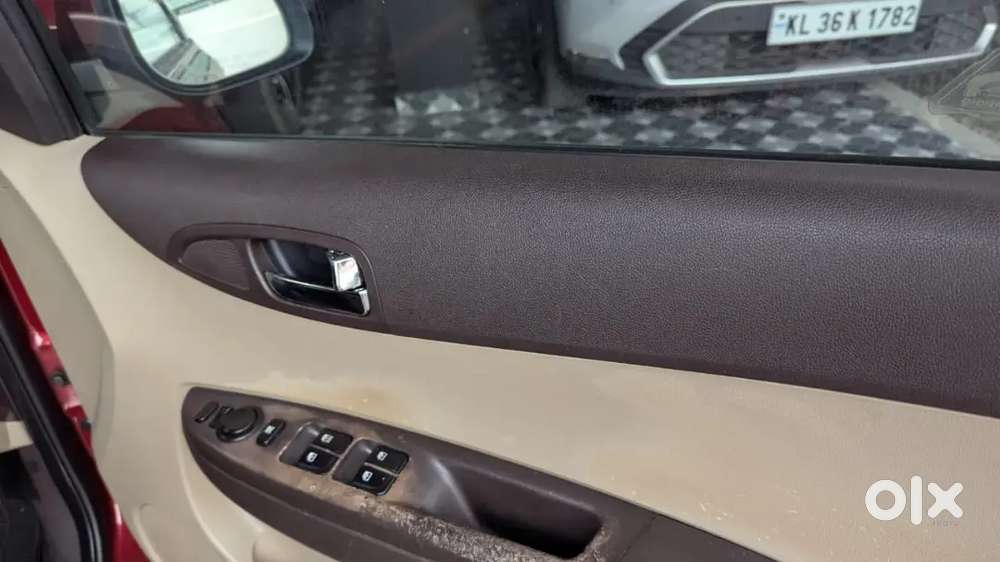 Hyundai I20 Spotz 2011 Petrol