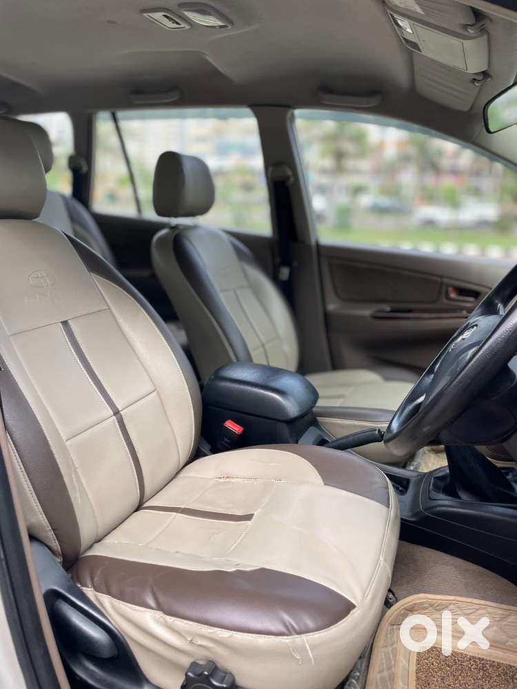 Toyota Innova 2.5 Gx 7 Seater Bs Iv, 2015, Diesel