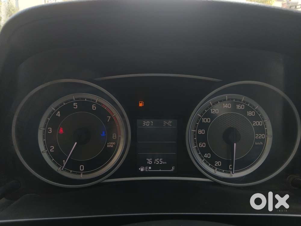 Maruti Suzuki Swift Dzire Zxi + Mt, 2017, Petrol