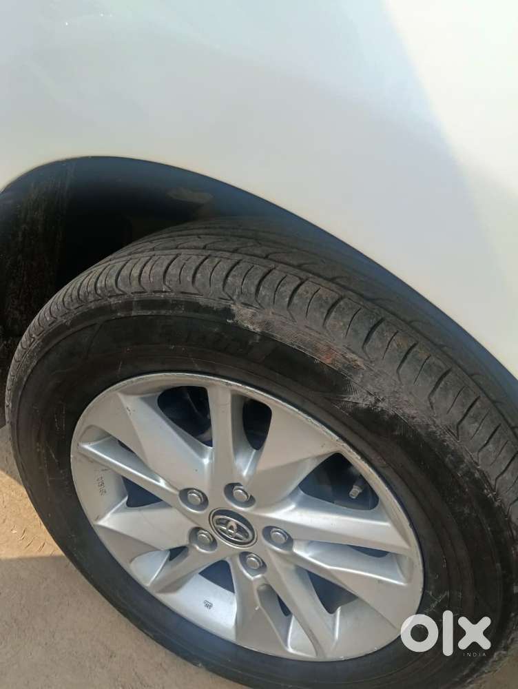 Toyota Innova Crysta 2.4 G Mt, 2017, Diesel