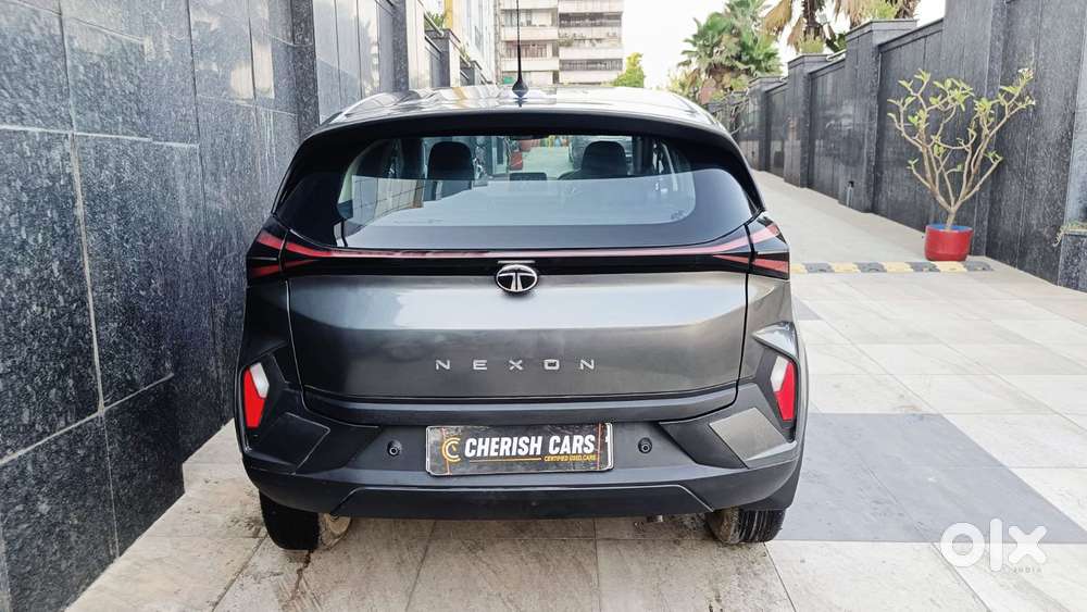 Tata Nexon Smart Plus1.2 Revotron Petrol 5 Mt, 2025, Petrol