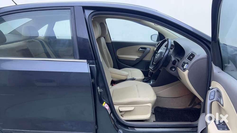 Volkswagen Vento Petrol Highline, 2016, Petrol
