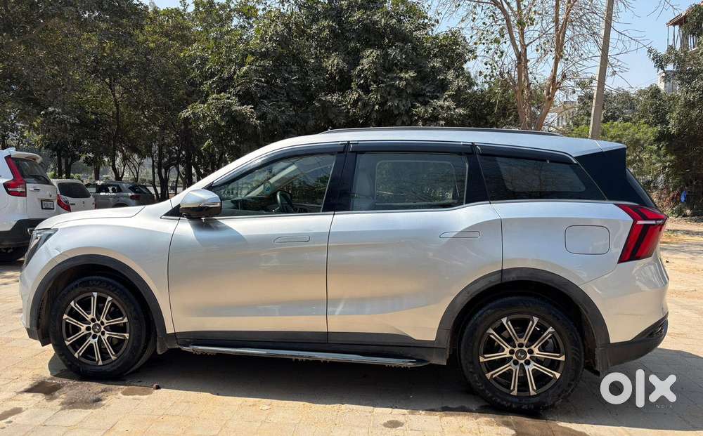 Mahindra Xuv700 2.2 Ax 7 Diesel At Luxury Pack Str, 2022, Diesel