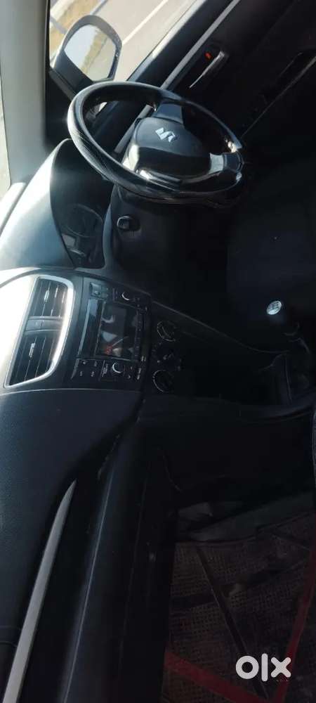 Maruti Suzuki Swift 2017 Diesel 70000 Km Driven