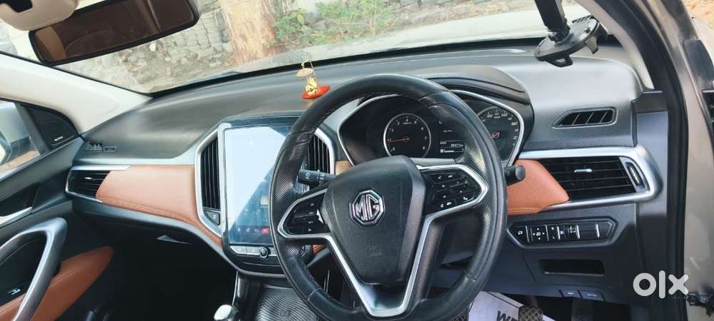 Mg Hector Plus 7 Seater