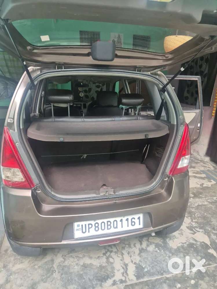 Zen Estilo Top Model In Excellent Condition For Sale