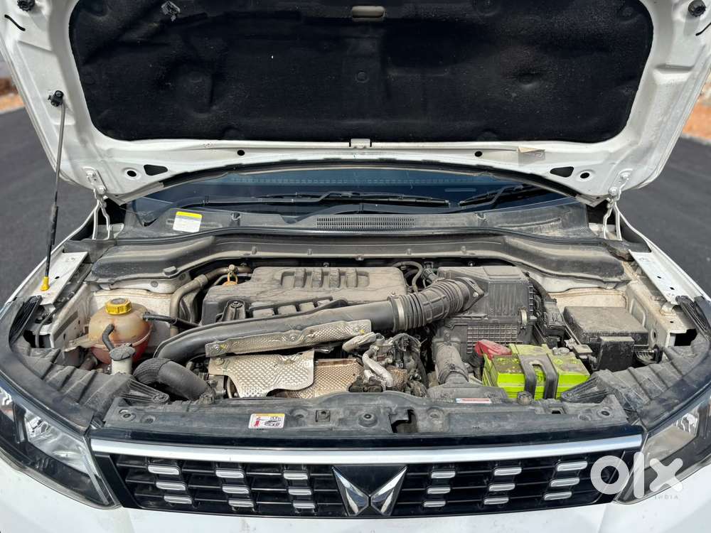 Mahindra Xuv300 W6 Amt Diesel, 2023, Diesel