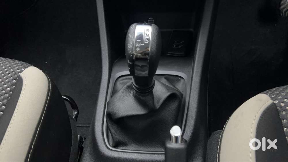 Renault Triber Rxz Easy-r Amt, 2022, Petrol