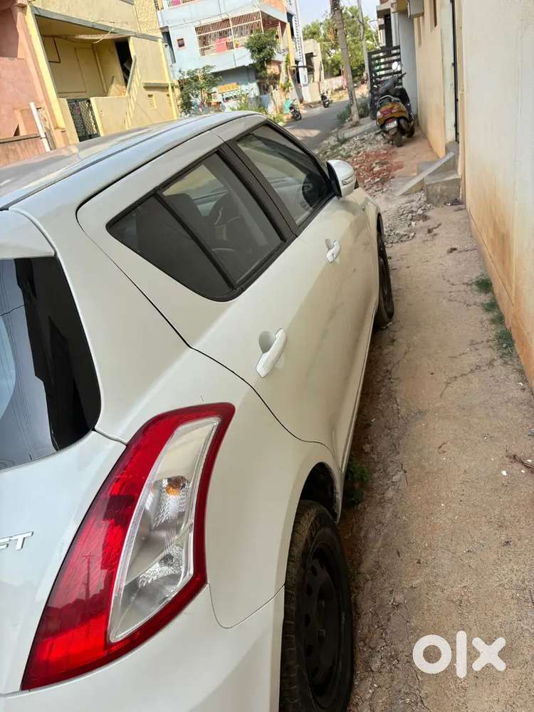 Maruti Suzuki Swift 2017 Petrol 43500 Km Driven