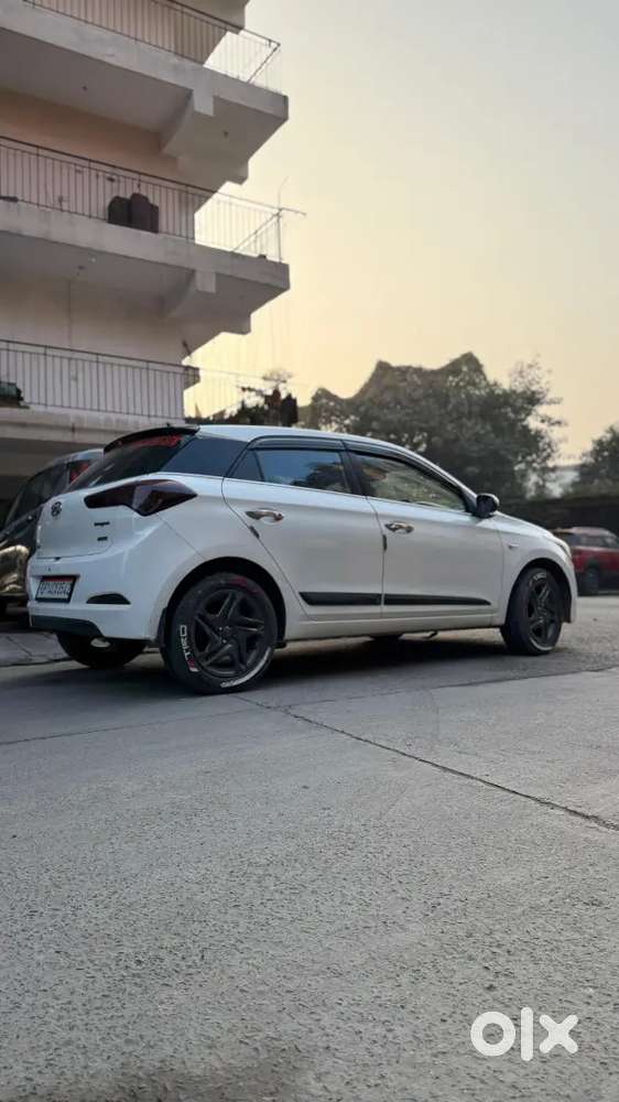 Hyundai Elite I20 2016 Cng & Hybrids 86000 Km Driven 1 Owner