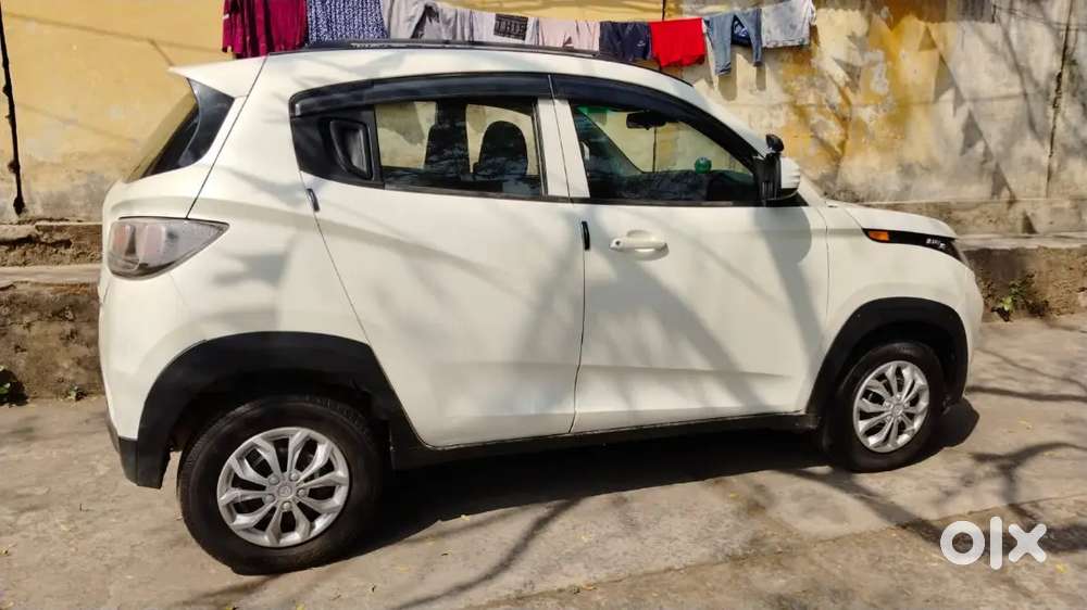 Mahindra Kuv 100 2018 Model Petrol