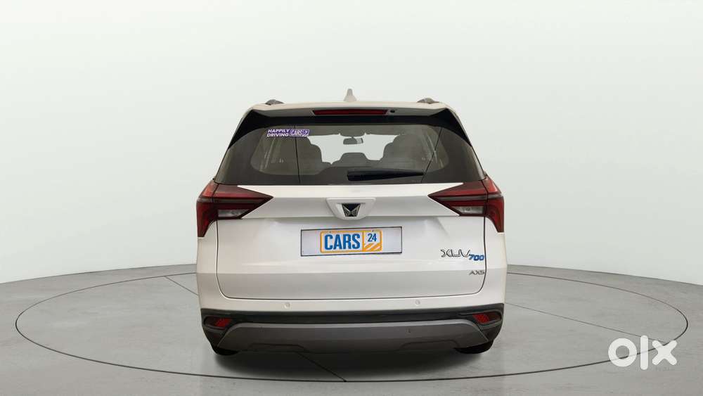 Mahindra Xuv700 2.0 Ax 5 Petrol Mt 7 Str, 2022, Petrol