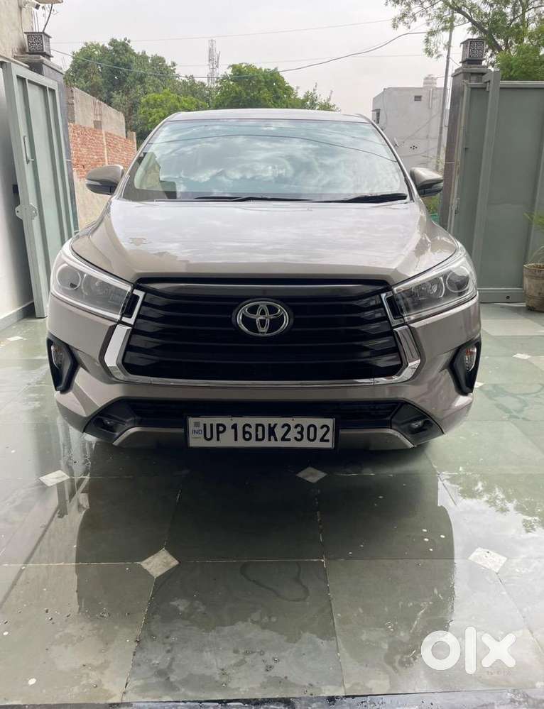 Toyota Innova Crysta 2022 Petrol Well Maintained