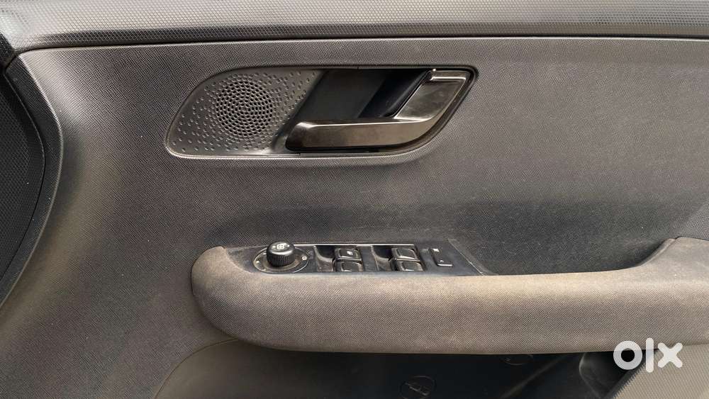 Tata Altroz Xza Plus (s) Dark Edition, 2023, Petrol