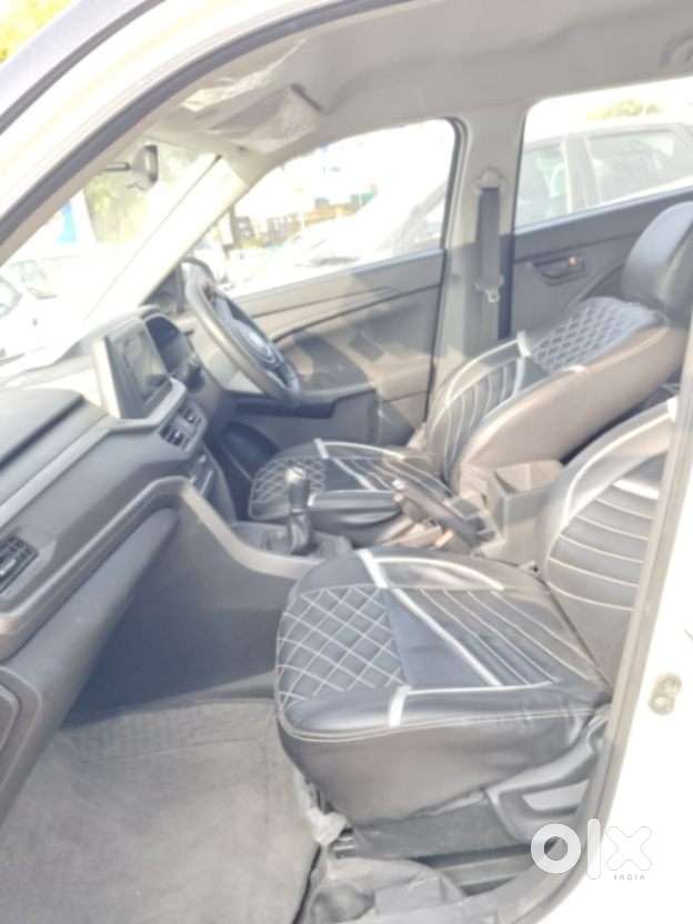 Maruti Suzuki Brezza 1.5 Vxi Smart Hybrid, 2022, Petrol