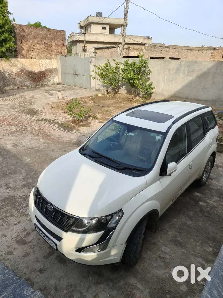 Mahindra Xuv500 2016 Diesel 104000 Km Driven