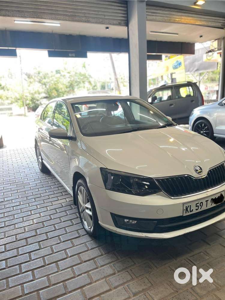 Skoda Rapid 1.6 Mpi Mt Elegance Plus, 2018, Petrol